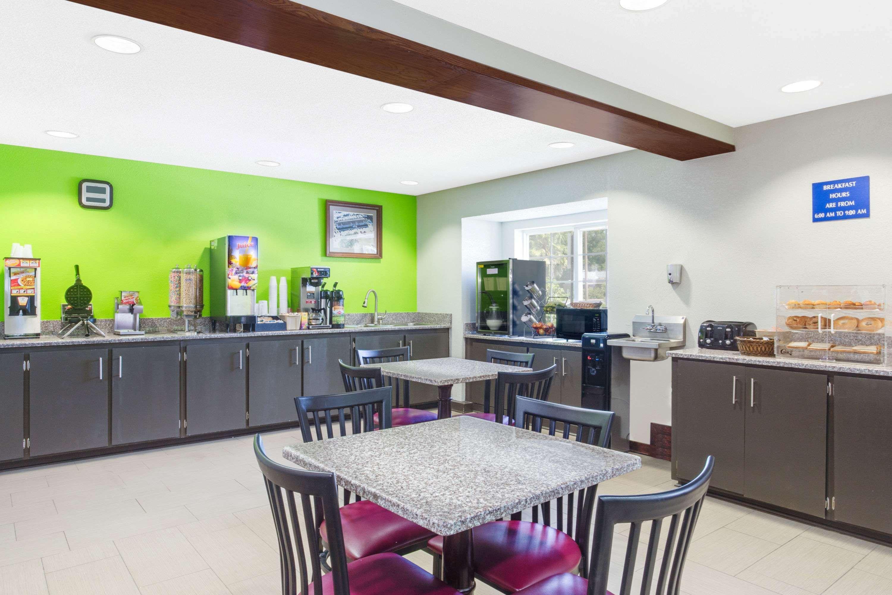 Microtel Inn&Suites by Wyndham Savannah/Pooler Bagian luar foto